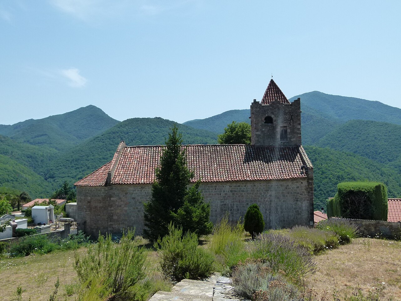 église Sainte-Marie de Serralongue
