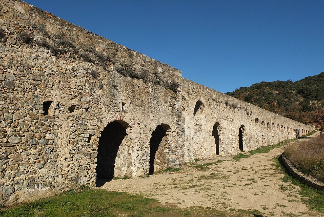 pont-aqueduc d'Ansignan — Ansignan